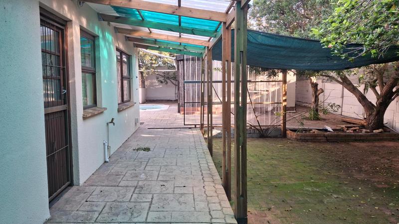 To Let 3 Bedroom Property for Rent in Table View Western Cape